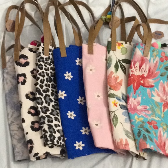 Eccolo Tie Dye Ikat Print Canvas Pouch and Tote - Picture 6 of 7